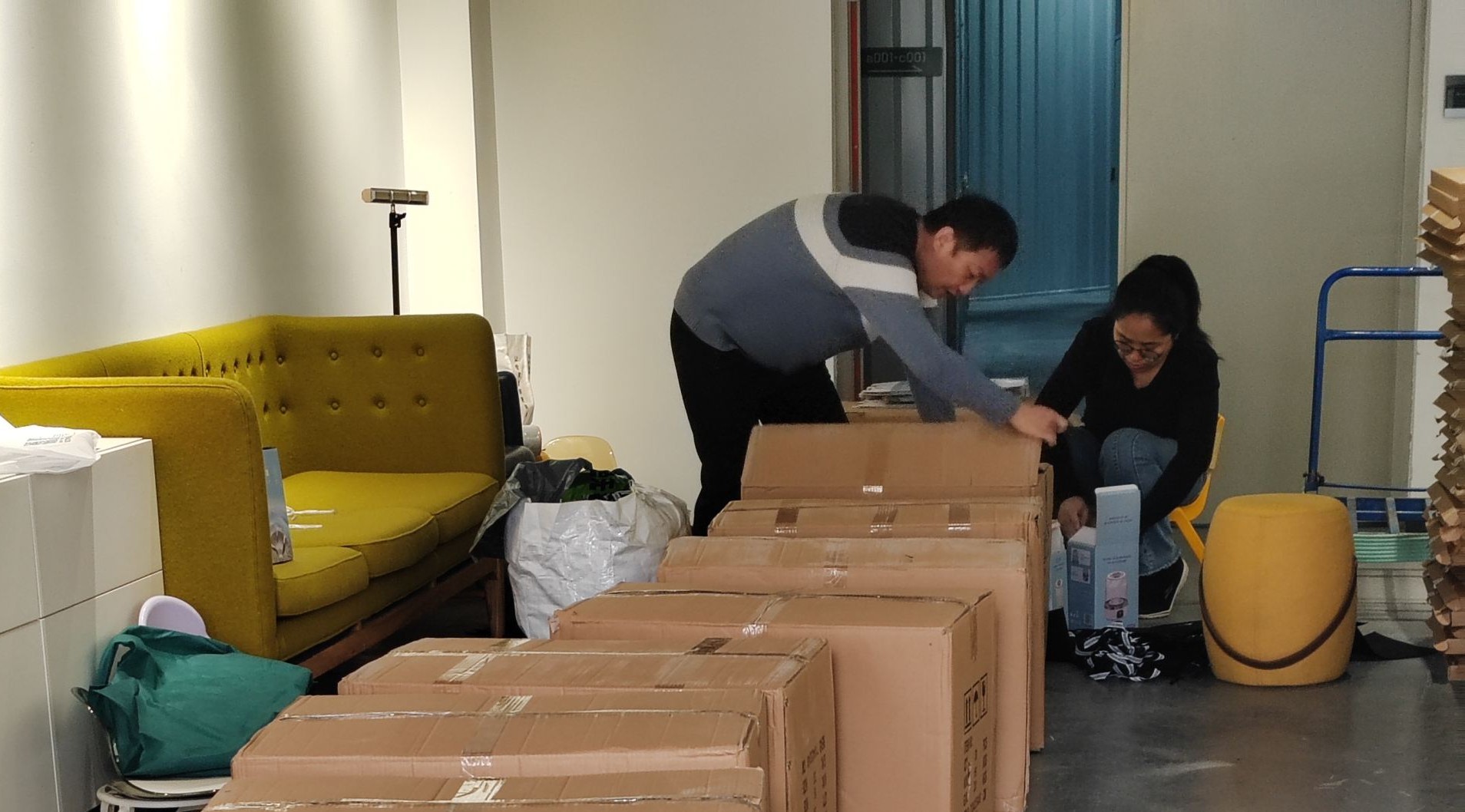 Stop Guessing: 4 Steps to Optimize Your Sourcing Strategy Before Buying from China 第一部分背景图