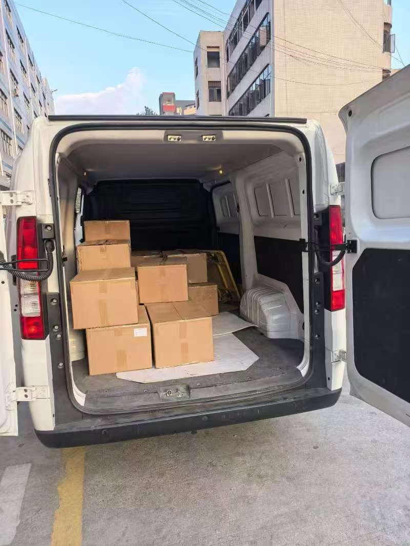 Picking up goods from China factory for US client