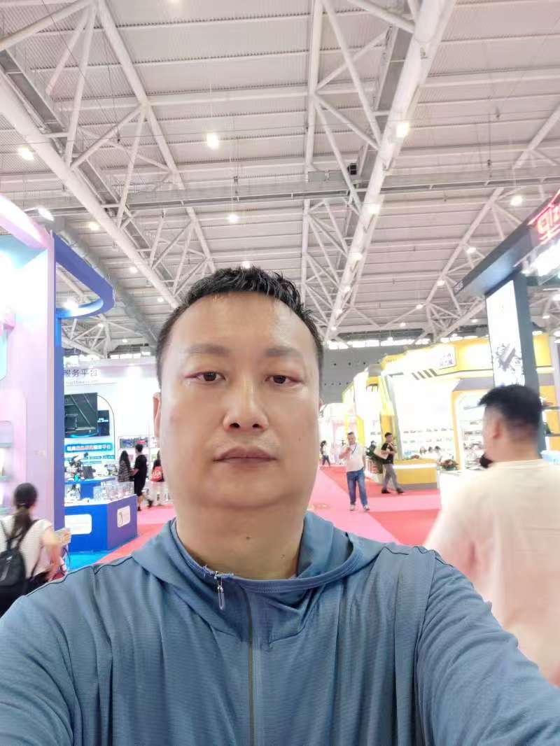 China sourcing agent meeting new toy suppliers and wholesalers