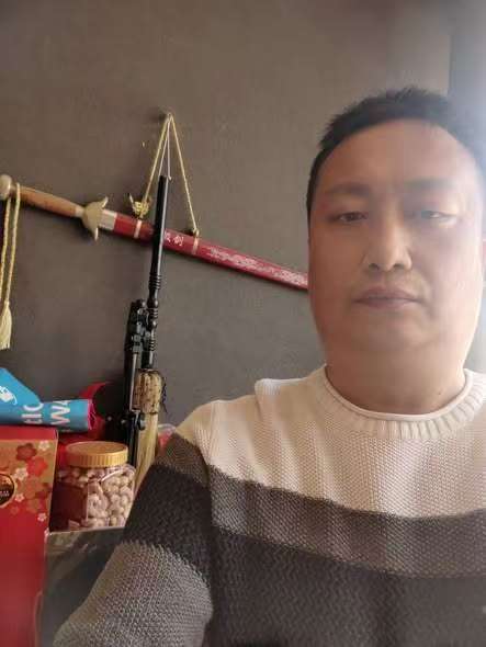 China sourcing agent celebrating Spring Festival with factory partners