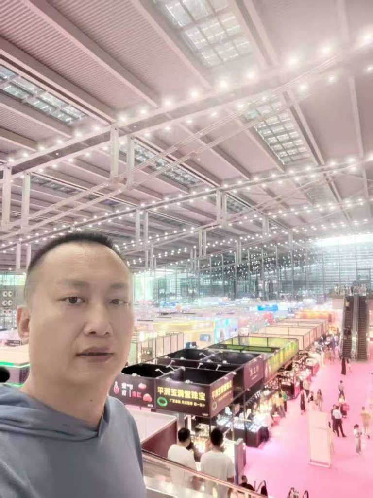 looking down at the massive Shenzhen International Jewelry Exhibition floor